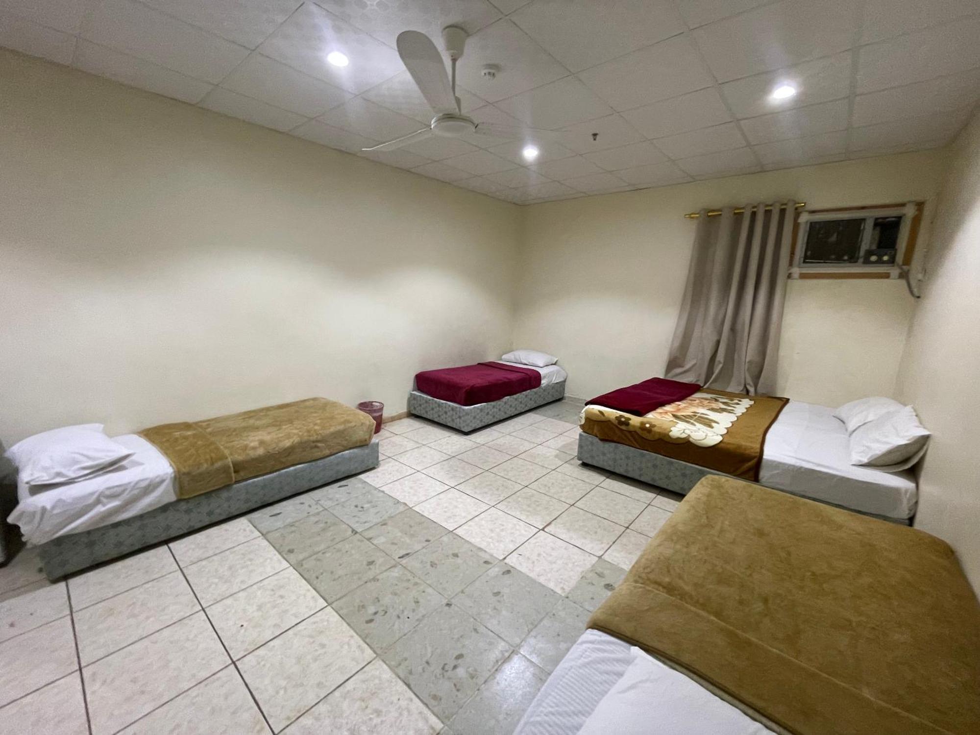 Taiba Al-hejaz Hotel *